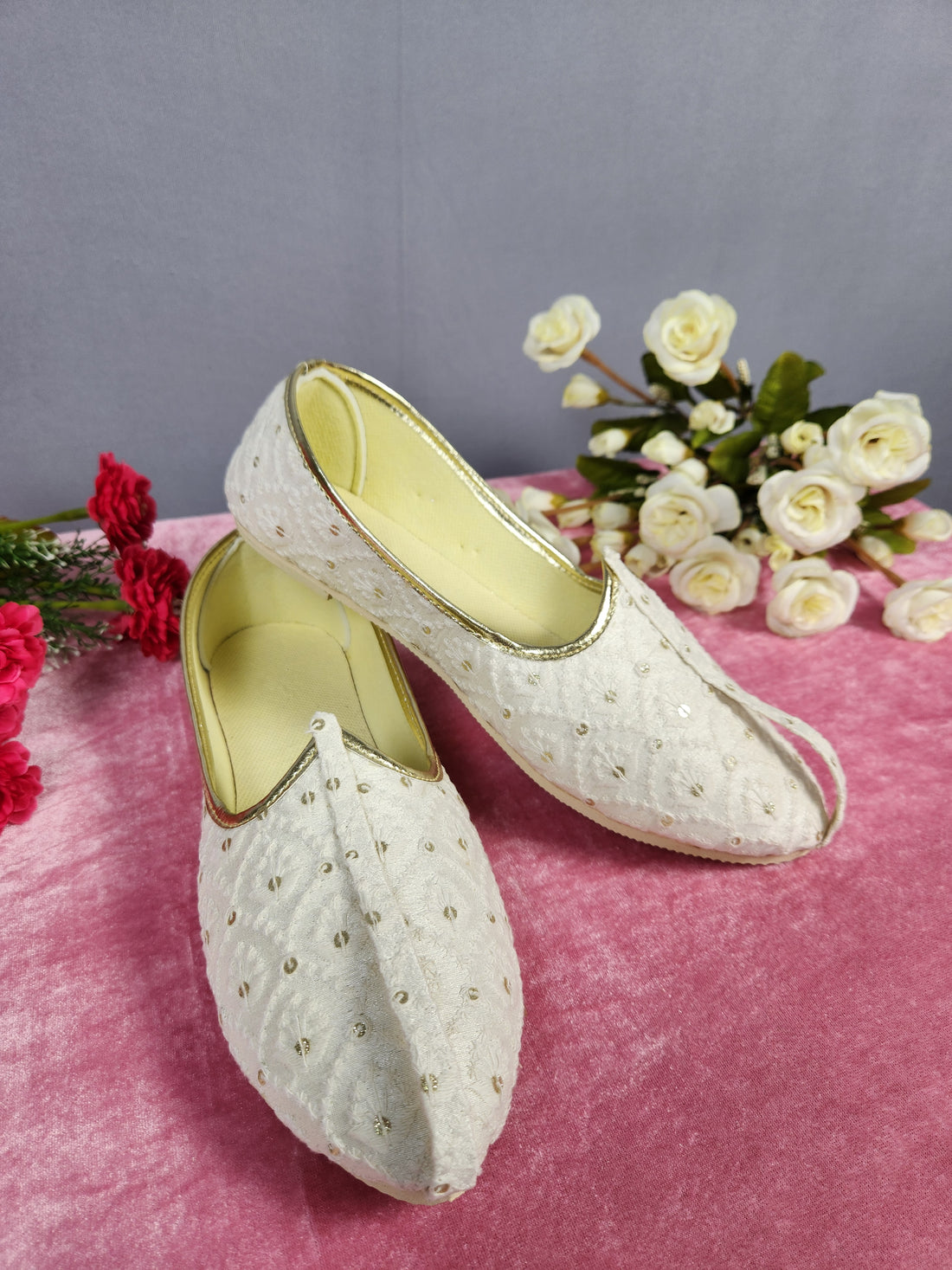 White Ethnic Shoes for Men – Designer Indian Jutti & Mojari for Wedding
